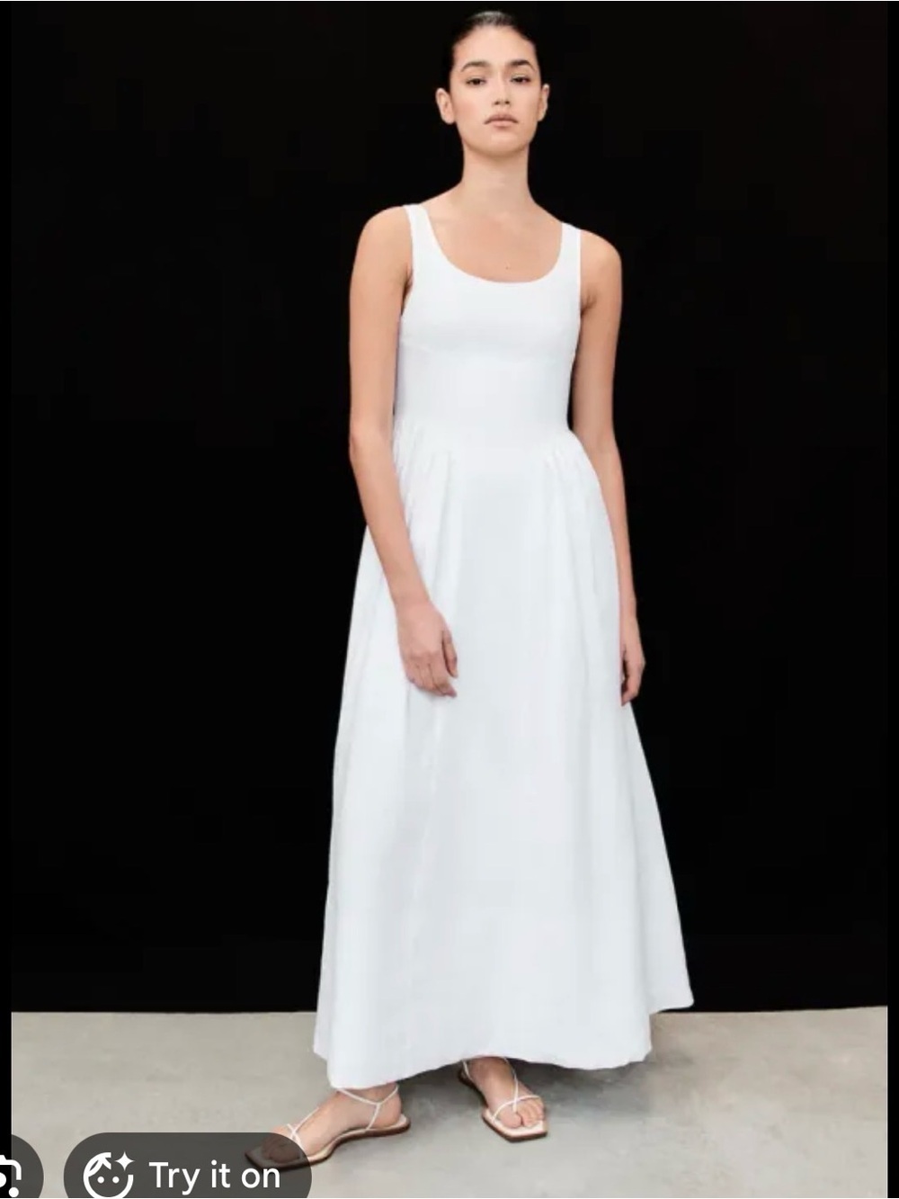 DISSH White Scoop-Neck Maxi Dress